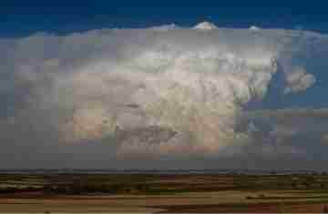  De olho no céu: Simepar explica os tipos de nuvens que apresentam riscos de tempestades 